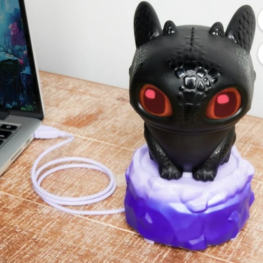Spin Master Toothless Dragon Interactive Toy - Picture 4 of 9